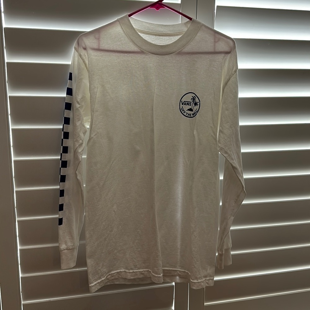 Vans Men’s Long Sleeve T-Shirt with Blue Checkered detailing // Size MEDIUM